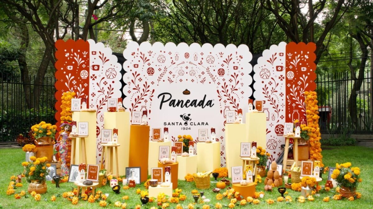 Montaje de La Paneada Santa Clara 2026 con decoración de Día de Muertos